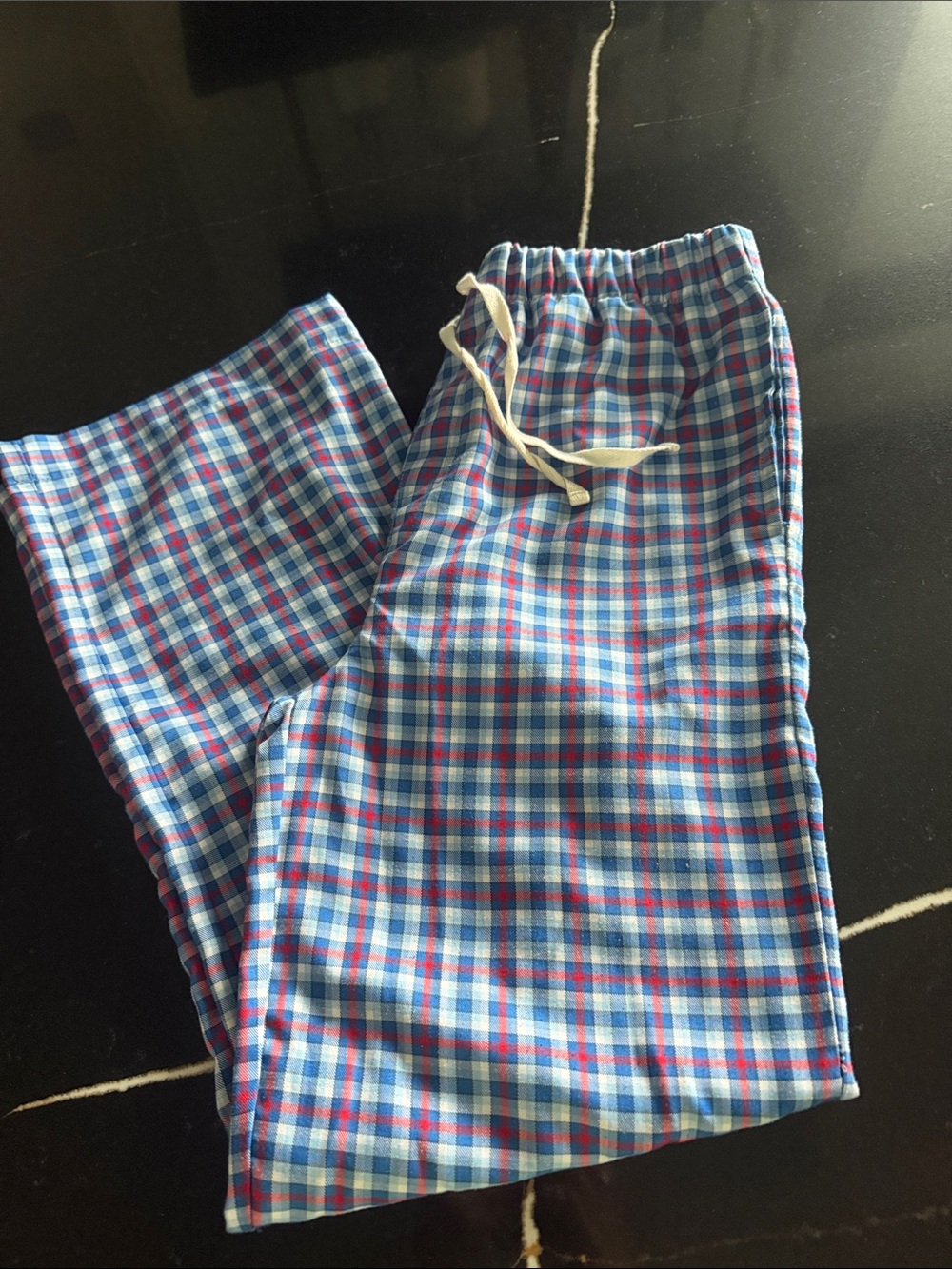 Vineyard Vines Kids Plaid Pajama Bottoms in Blue, Red, White size medium
